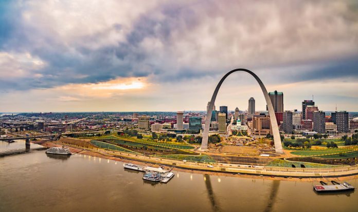 13 Must-Read Pros and Cons of Living in St. Louis