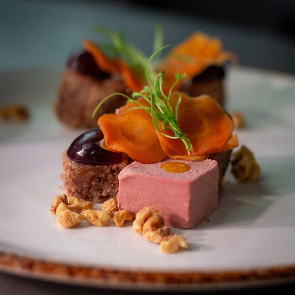 Experience Glas Restaurant’s Exclusive 6-Course Winter Tasting Menu on December 3rd.