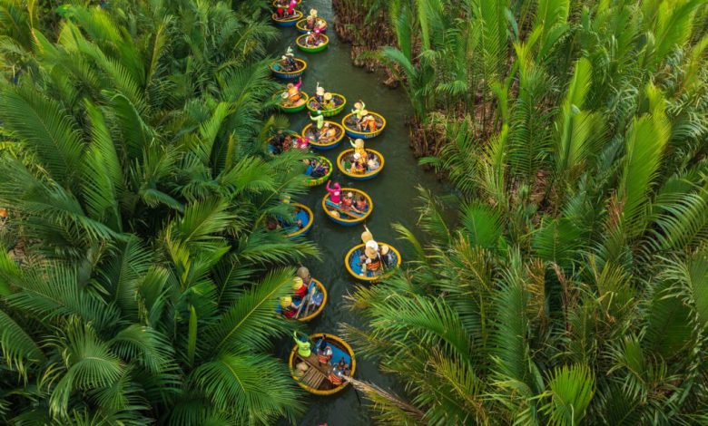 Việt Nam grants visa exemptions to citizens of 12 countries to boost tourism Việt Nam grants visa exemptions to citizens of 12 countries to boost tourism
